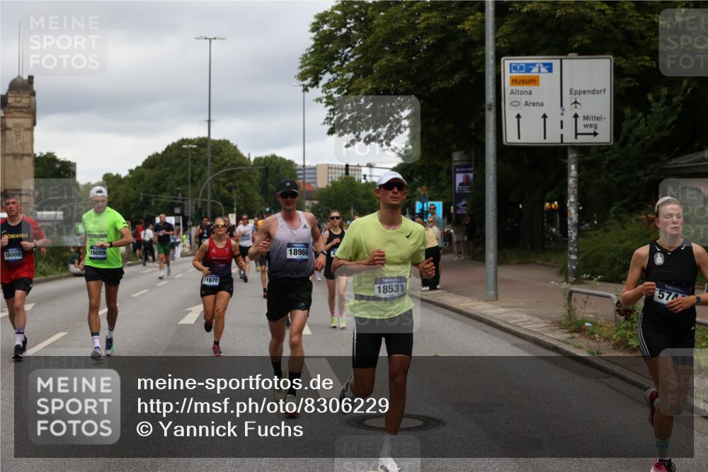 29.06.2025 - hella hamburg halbmarathon Yannick Fuchs http://msf.ph/oto/8306229 29.06.2025 10:50:19 20KM 1583, 1877, 2083, 2378, 2741, 4152, 4594, 4813, 5287, 5418, 5570, 5721, 5744, 6759, 7037, 7547, 7646, 8330, 8968, 8996, 9246, 9622, 9884, 9903, 10084, 10093, 10665, 11143, 11554, 11870, 12590, 12712, 12858, 13691, 14408, 14588, 14867, 15134, 15407, 16008, 16009, 16043, 16121, 16620, 16625, 16679, 17268, 17468, 17660, 17993, 18117, 18531, 18634, 18867, 18899, 18966, 19091 meine-sportfotos.de