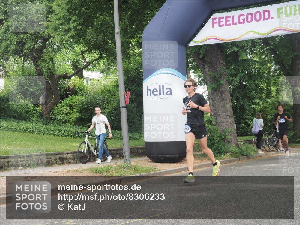 29.06.2025 - hella hamburg halbmarathon KatJ http://msf.ph/oto/8306233 29.06.2025 10:14:33 Zwischen KM18-KM19 7331 meine-sportfotos.de