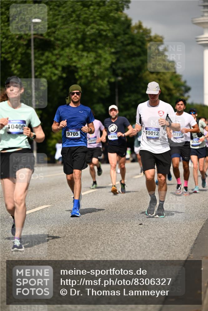 29.06.2025 - hella hamburg halbmarathon Dr. Thomas Lammeyer http://msf.ph/oto/8306327 29.06.2025 10:16:42 Kennedybrücke 1020, 1051, 2531, 2942, 3360, 3363, 4187, 4532, 5150, 6489, 7014, 7873, 8398, 8405, 8917, 9705, 10067, 10402, 10409, 11025 meine-sportfotos.de