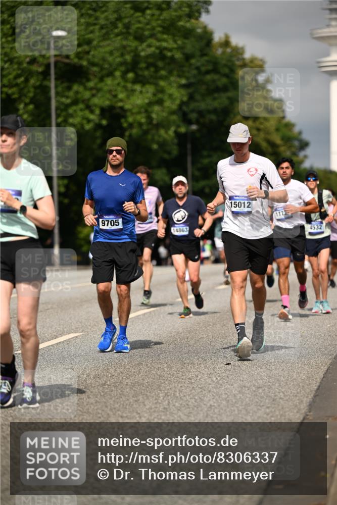 29.06.2025 - hella hamburg halbmarathon Dr. Thomas Lammeyer http://msf.ph/oto/8306337 29.06.2025 10:16:42 Kennedybrücke 1020, 1051, 2531, 2942, 3360, 3363, 4187, 4532, 5150, 6489, 7014, 7873, 8398, 8405, 8917, 9705, 10067, 10402, 10409, 11025 meine-sportfotos.de