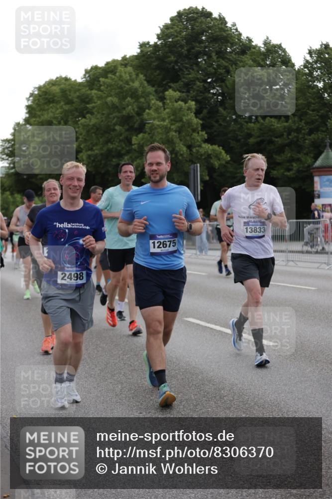 29.06.2025 - hella hamburg halbmarathon Jannik Wohlers http://msf.ph/oto/8306370 29.06.2025 10:37:57 Lombardsbrücke 1196, 1457, 1596, 1742, 1791, 1966, 2113, 2151, 2498, 3010, 3094, 3095, 3242, 3286, 3338, 3635, 3636, 3716, 3777, 3841, 4139, 4155, 4159, 4883, 5085, 5089, 5155, 5300, 5735, 6200, 6751, 6930, 7117, 7165, 7552, 7692, 7868, 7914, 8718, 9424, 9699, 10584, 11728, 11812, 12116, 12573, 12675, 12677, 13000, 13200, 13823, 13833, 14016, 14163, 14406, 15101, 15355, 15417, 15644, 16061, 16174, 16214, 16465, 16658, 16708, 16876, 16942, 17053, 17091, 18709 meine-sportfotos.de