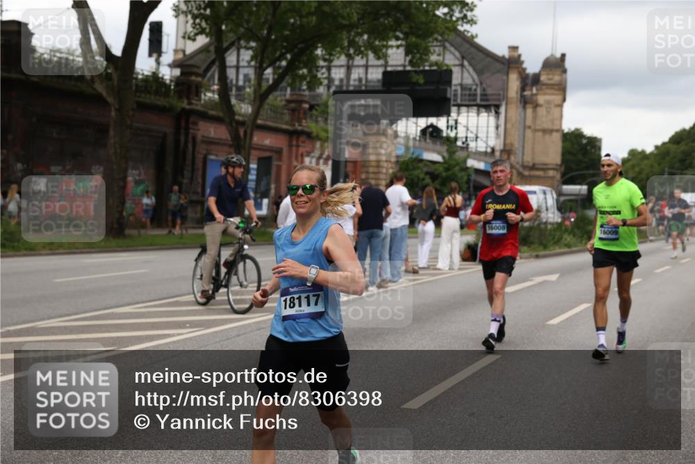 29.06.2025 - hella hamburg halbmarathon Yannick Fuchs http://msf.ph/oto/8306398 29.06.2025 10:50:19 20KM 1583, 1877, 2083, 2378, 2741, 4152, 4594, 4813, 5287, 5418, 5570, 5721, 5744, 6759, 7037, 7547, 7646, 8330, 8968, 8996, 9246, 9622, 9884, 9903, 10084, 10093, 10665, 11143, 11554, 11870, 12590, 12712, 12858, 13691, 14408, 14588, 14867, 15134, 15407, 16008, 16009, 16043, 16121, 16620, 16625, 16679, 17268, 17468, 17660, 17993, 18117, 18531, 18634, 18867, 18899, 18966, 19091 meine-sportfotos.de