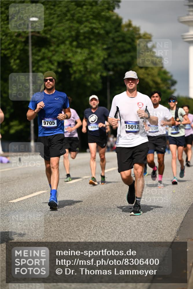 29.06.2025 - hella hamburg halbmarathon Dr. Thomas Lammeyer http://msf.ph/oto/8306400 29.06.2025 10:16:42 Kennedybrücke 1020, 1051, 2531, 2942, 3360, 3363, 4187, 4532, 5150, 6489, 7014, 7873, 8398, 8405, 8917, 9705, 10067, 10402, 10409, 11025 meine-sportfotos.de