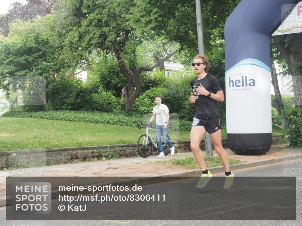 29.06.2025 - hella hamburg halbmarathon KatJ http://msf.ph/oto/8306411 29.06.2025 10:14:34 Zwischen KM18-KM19 7331, 7855 meine-sportfotos.de