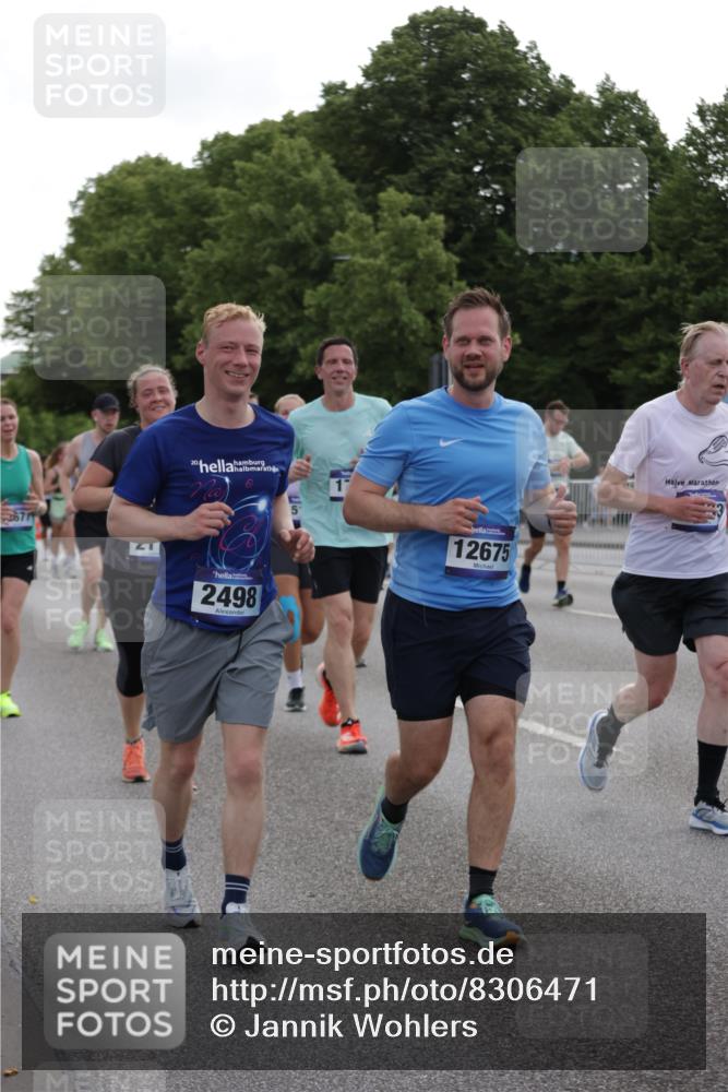 29.06.2025 - hella hamburg halbmarathon Jannik Wohlers http://msf.ph/oto/8306471 29.06.2025 10:37:57 Lombardsbrücke 1196, 1457, 1596, 1742, 1791, 1966, 2113, 2151, 2498, 3010, 3094, 3095, 3242, 3286, 3338, 3635, 3636, 3716, 3777, 3841, 4139, 4155, 4159, 4883, 5085, 5089, 5155, 5300, 5735, 6200, 6751, 6930, 7117, 7165, 7552, 7692, 7868, 7914, 8718, 9424, 9699, 10584, 11728, 11812, 12116, 12573, 12675, 12677, 13000, 13200, 13823, 13833, 14016, 14163, 14406, 15101, 15355, 15417, 15644, 16061, 16174, 16214, 16465, 16658, 16708, 16876, 16942, 17053, 17091, 18709 meine-sportfotos.de