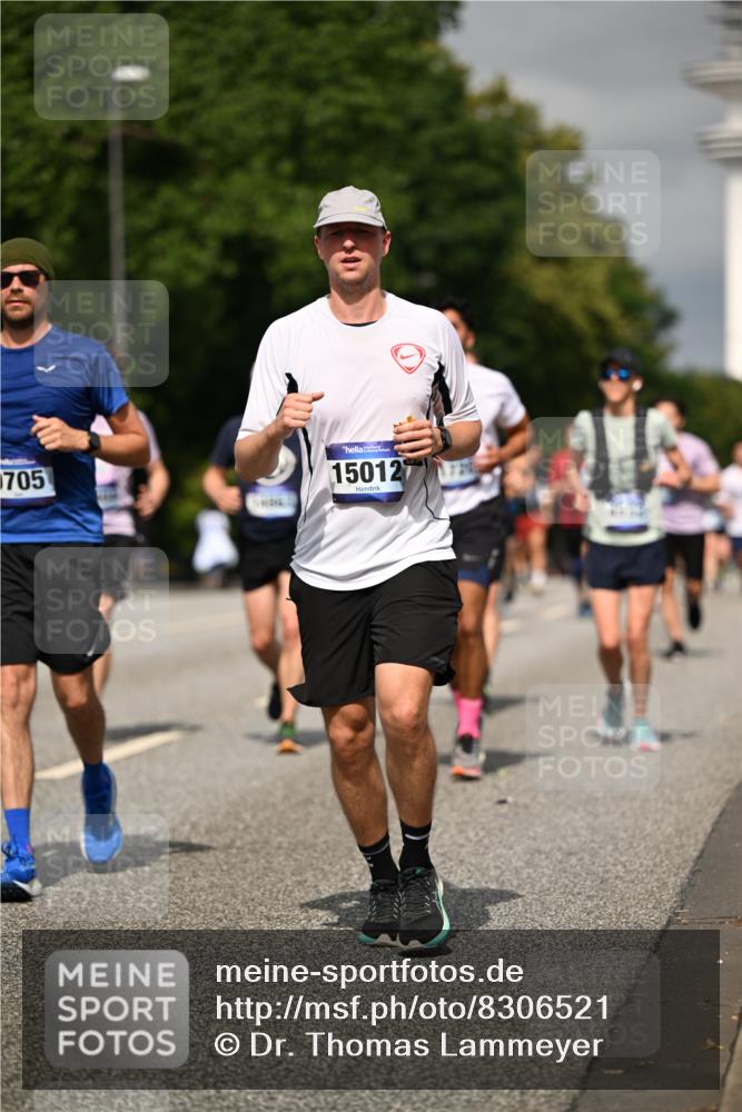 29.06.2025 - hella hamburg halbmarathon Dr. Thomas Lammeyer http://msf.ph/oto/8306521 29.06.2025 10:16:44 Kennedybrücke 1020, 1051, 2531, 2942, 3360, 3363, 4187, 4532, 5150, 6489, 7014, 7873, 8398, 8405, 8917, 9705, 10067, 10402, 10409, 11025 meine-sportfotos.de