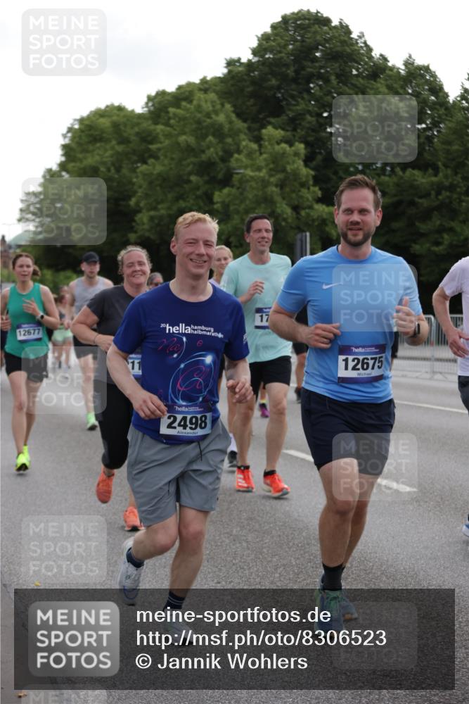 29.06.2025 - hella hamburg halbmarathon Jannik Wohlers http://msf.ph/oto/8306523 29.06.2025 10:37:57 Lombardsbrücke 1196, 1457, 1596, 1742, 1791, 1966, 2113, 2151, 2498, 3010, 3094, 3095, 3242, 3286, 3338, 3635, 3636, 3716, 3777, 3841, 4139, 4155, 4159, 4883, 5085, 5089, 5155, 5300, 5735, 6200, 6751, 6930, 7117, 7165, 7552, 7692, 7868, 7914, 8718, 9424, 9699, 10584, 11728, 11812, 12116, 12573, 12675, 12677, 13000, 13200, 13823, 13833, 14016, 14163, 14406, 15101, 15355, 15417, 15644, 16061, 16174, 16214, 16465, 16658, 16708, 16876, 16942, 17053, 17091, 18709 meine-sportfotos.de