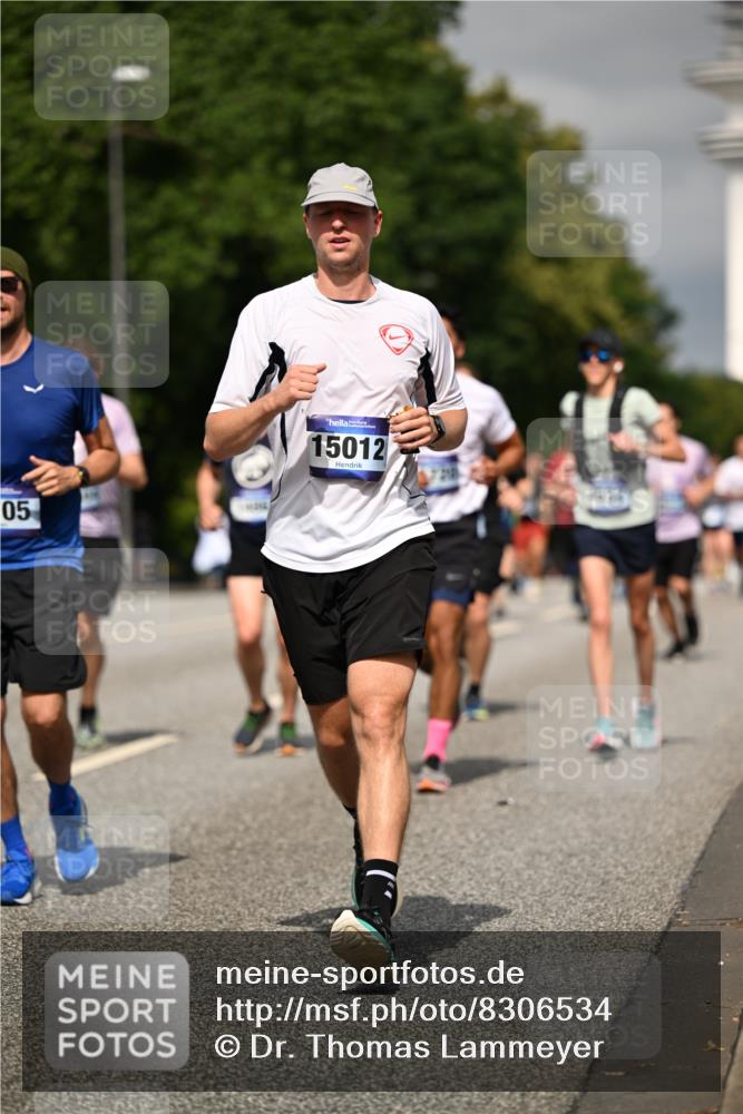 29.06.2025 - hella hamburg halbmarathon Dr. Thomas Lammeyer http://msf.ph/oto/8306534 29.06.2025 10:16:44 Kennedybrücke 1020, 1051, 2531, 2942, 3360, 3363, 4187, 4532, 5150, 6489, 7014, 7873, 8398, 8405, 8917, 9705, 10067, 10402, 10409, 11025 meine-sportfotos.de