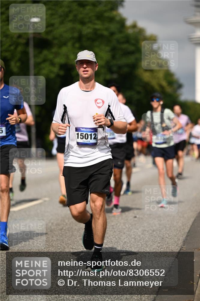 29.06.2025 - hella hamburg halbmarathon Dr. Thomas Lammeyer http://msf.ph/oto/8306552 29.06.2025 10:16:44 Kennedybrücke 1020, 1051, 2531, 2942, 3360, 3363, 4187, 4532, 5150, 6489, 7014, 7873, 8398, 8405, 8917, 9705, 10067, 10402, 10409, 11025 meine-sportfotos.de