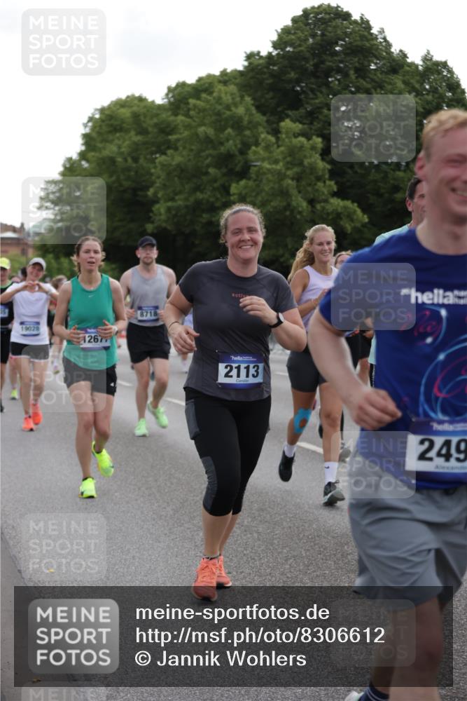 29.06.2025 - hella hamburg halbmarathon Jannik Wohlers http://msf.ph/oto/8306612 29.06.2025 10:37:58 Lombardsbrücke 1196, 1457, 1596, 1721, 1742, 1791, 1966, 2113, 2151, 2498, 3010, 3094, 3095, 3242, 3286, 3338, 3635, 3636, 3716, 3777, 3841, 4139, 4155, 4159, 4883, 5085, 5089, 5155, 5300, 5735, 6200, 6751, 6930, 7117, 7165, 7371, 7692, 7868, 7914, 8718, 9424, 9699, 10584, 11728, 11812, 12116, 12675, 12677, 13000, 13200, 13823, 13833, 14016, 14406, 15101, 15355, 15417, 15644, 16061, 16174, 16214, 16465, 16658, 16708, 16876, 16942, 17091, 17478, 18709 meine-sportfotos.de