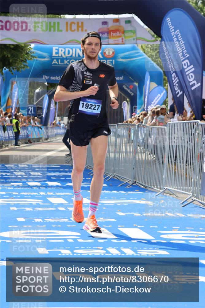 29.06.2025 - hella hamburg halbmarathon Strokosch-Dieckow http://msf.ph/oto/8306670 29.06.2025 10:14:28 Ziel 19227 meine-sportfotos.de