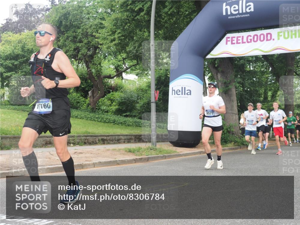 29.06.2025 - hella hamburg halbmarathon KatJ http://msf.ph/oto/8306784 29.06.2025 10:44:04 Zwischen KM18-KM19 1719, 2883, 4833, 4951, 6835 meine-sportfotos.de