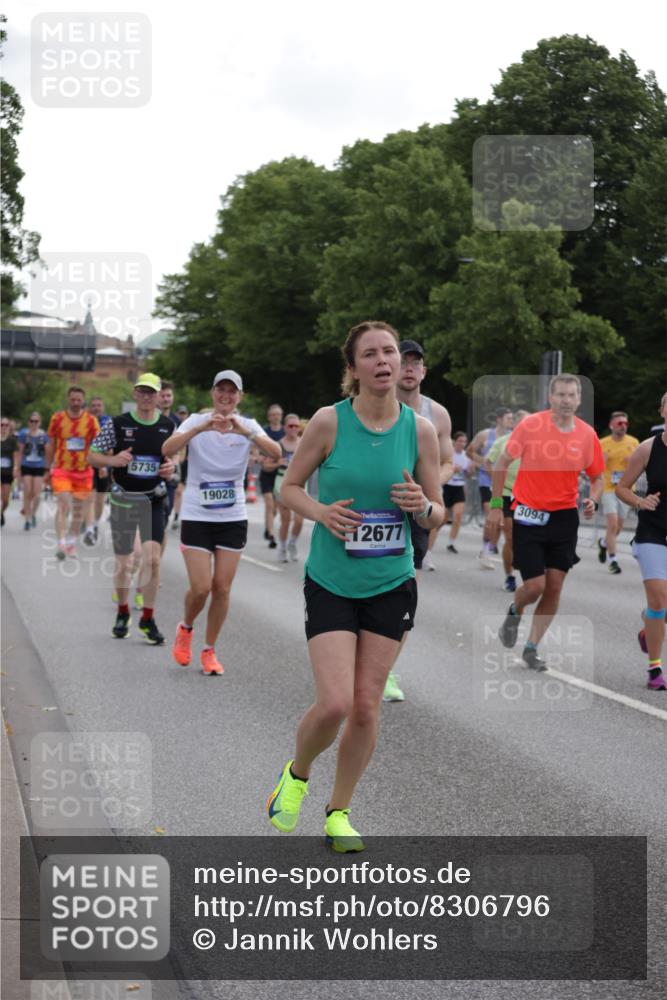 29.06.2025 - hella hamburg halbmarathon Jannik Wohlers http://msf.ph/oto/8306796 29.06.2025 10:37:59 Lombardsbrücke 1196, 1457, 1596, 1721, 1742, 1791, 1966, 2113, 2151, 2498, 3010, 3094, 3095, 3242, 3286, 3338, 3635, 3636, 3716, 3777, 3841, 4139, 4155, 4159, 4883, 5085, 5089, 5155, 5300, 5617, 5684, 5735, 6200, 6751, 6930, 7117, 7371, 7561, 7692, 7868, 7914, 8635, 8718, 9424, 9699, 10584, 11728, 11812, 12116, 12675, 12677, 13000, 13200, 13823, 13833, 14016, 14096, 14406, 15101, 15417, 15644, 16061, 16174, 16214, 16465, 16708, 16942, 17091, 17478, 18709 meine-sportfotos.de
