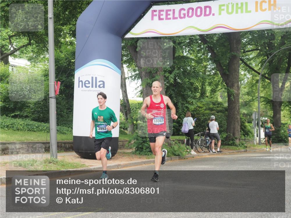 29.06.2025 - hella hamburg halbmarathon KatJ http://msf.ph/oto/8306801 29.06.2025 10:14:39 Zwischen KM18-KM19 2892, 7142, 7855 meine-sportfotos.de