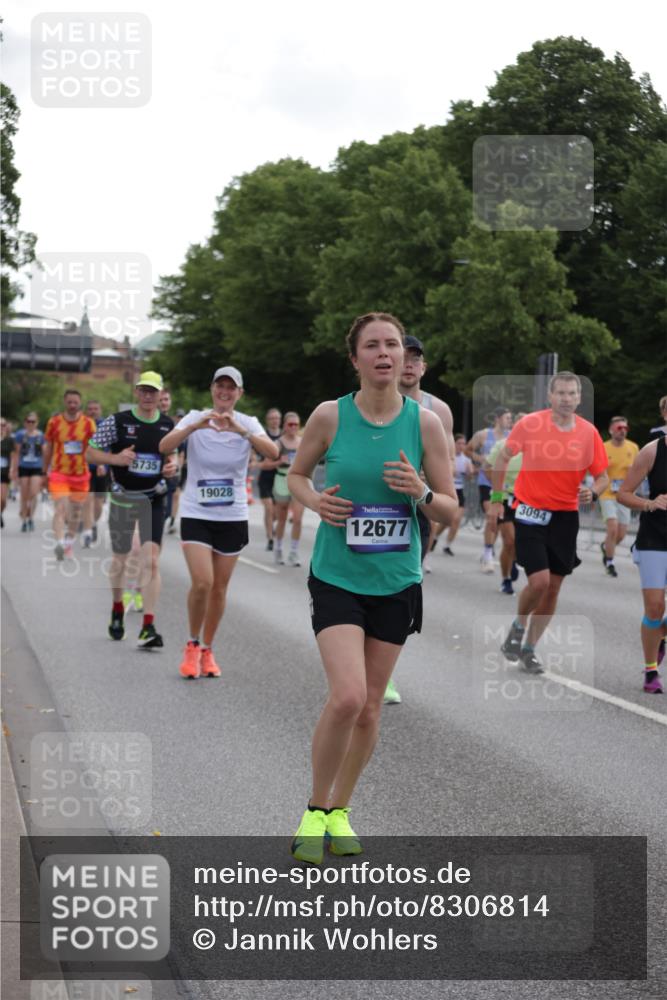 29.06.2025 - hella hamburg halbmarathon Jannik Wohlers http://msf.ph/oto/8306814 29.06.2025 10:37:59 Lombardsbrücke 1196, 1457, 1596, 1721, 1742, 1791, 1966, 2113, 2151, 2498, 3010, 3094, 3095, 3242, 3286, 3338, 3635, 3636, 3716, 3777, 3841, 4139, 4155, 4159, 4883, 5085, 5089, 5155, 5300, 5617, 5684, 5735, 6200, 6751, 6930, 7117, 7371, 7561, 7692, 7868, 7914, 8635, 8718, 9424, 9699, 10584, 11728, 11812, 12116, 12675, 12677, 13000, 13200, 13823, 13833, 14016, 14096, 14406, 15101, 15417, 15644, 16061, 16174, 16214, 16465, 16708, 16942, 17091, 17478, 18709 meine-sportfotos.de