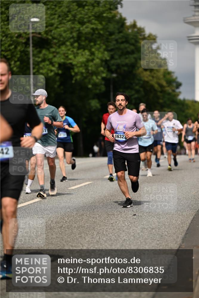 29.06.2025 - hella hamburg halbmarathon Dr. Thomas Lammeyer http://msf.ph/oto/8306835 29.06.2025 10:16:47 Kennedybrücke 1020, 1051, 2531, 2942, 3360, 3363, 4187, 4532, 6489, 7014, 7873, 8398, 8405, 8917, 9705, 10067, 10409, 11025 meine-sportfotos.de