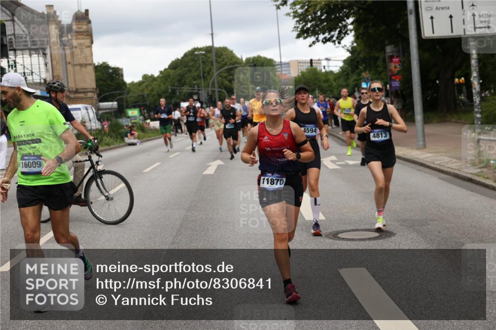 29.06.2025 - hella hamburg halbmarathon Yannick Fuchs http://msf.ph/oto/8306841 29.06.2025 10:50:21 20KM 1583, 1877, 2083, 2378, 2741, 4152, 4594, 4813, 5418, 5570, 5721, 5744, 6759, 7037, 7547, 7646, 8330, 8968, 8996, 9246, 9622, 9884, 9903, 10084, 10093, 10665, 11143, 11554, 11870, 12348, 12590, 12712, 12858, 13691, 14408, 14588, 14867, 15134, 15407, 16008, 16009, 16043, 16121, 16620, 16679, 17268, 17468, 17660, 17993, 18117, 18531, 18719, 18867, 18899, 18966, 19091 meine-sportfotos.de