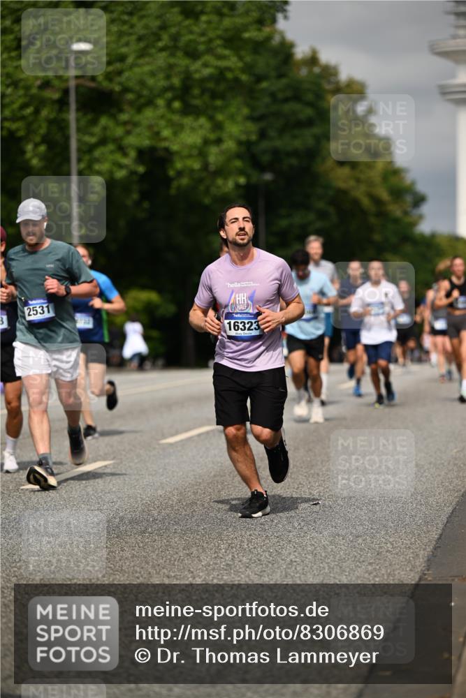 29.06.2025 - hella hamburg halbmarathon Dr. Thomas Lammeyer http://msf.ph/oto/8306869 29.06.2025 10:16:48 Kennedybrücke 1020, 1051, 2531, 2942, 3360, 3363, 4187, 4532, 6489, 7014, 7873, 8398, 8405, 9705, 10067, 10409, 11025 meine-sportfotos.de