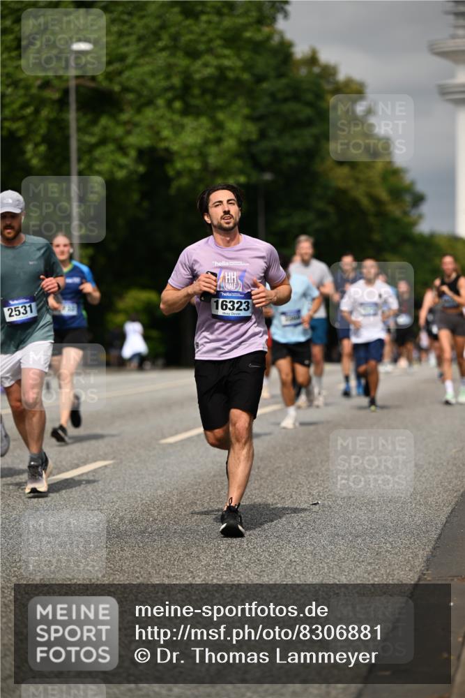29.06.2025 - hella hamburg halbmarathon Dr. Thomas Lammeyer http://msf.ph/oto/8306881 29.06.2025 10:16:48 Kennedybrücke 1020, 1051, 2531, 2942, 3360, 3363, 4187, 4532, 6489, 7014, 7873, 8398, 8405, 9705, 10067, 10409, 11025 meine-sportfotos.de