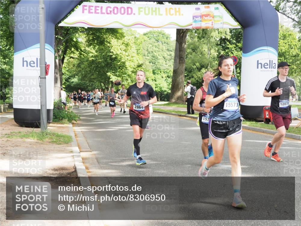 29.06.2025 - hella hamburg halbmarathon MichiJ http://msf.ph/oto/8306950 29.06.2025 10:35:35 Zwischen KM18-KM19 2864, 3852, 5362, 6168, 12870, 15350, 15478, 15479, 15573, 18297, 18922 meine-sportfotos.de