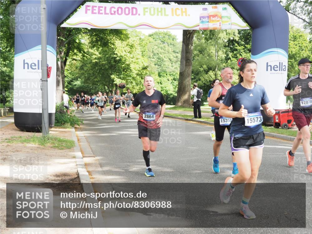 29.06.2025 - hella hamburg halbmarathon MichiJ http://msf.ph/oto/8306988 29.06.2025 10:35:35 Zwischen KM18-KM19 2864, 3852, 5362, 6168, 12870, 15350, 15478, 15479, 15573, 18297, 18922 meine-sportfotos.de