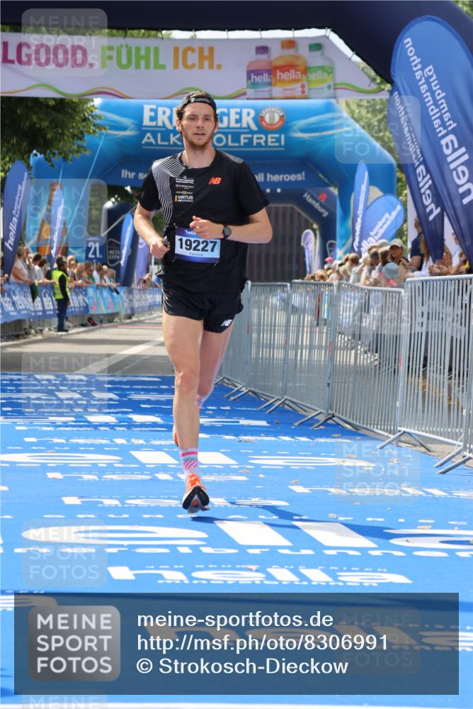 29.06.2025 - hella hamburg halbmarathon Strokosch-Dieckow http://msf.ph/oto/8306991 29.06.2025 10:14:27 Ziel 19227 meine-sportfotos.de