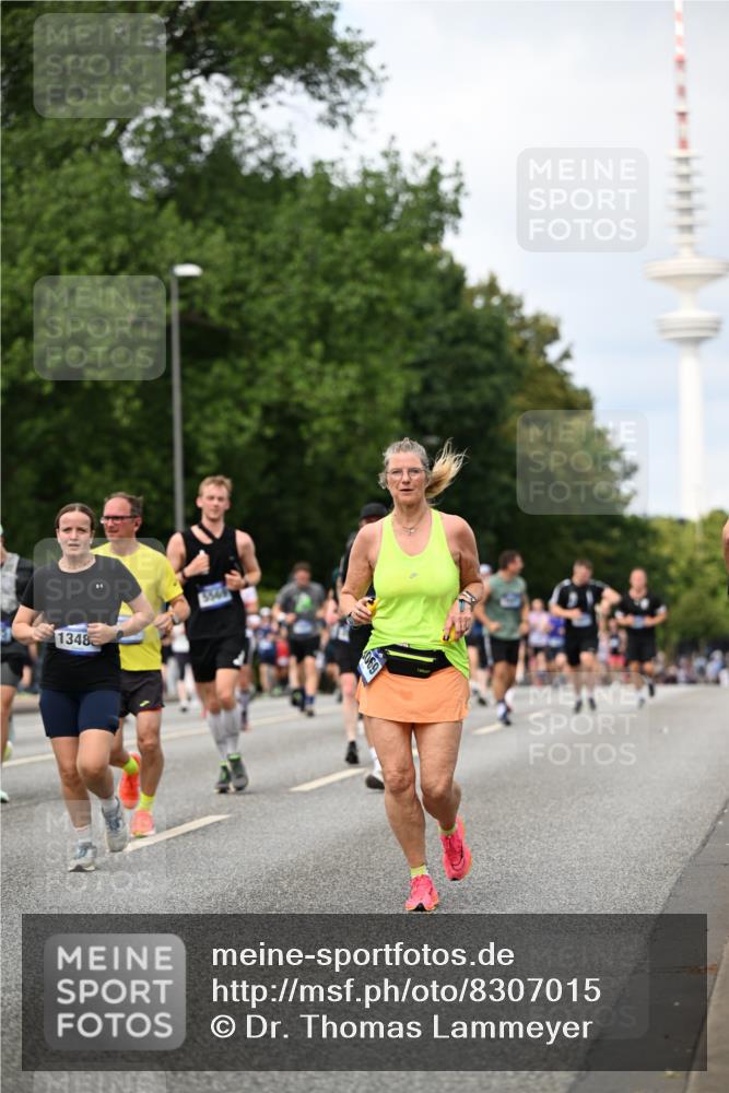 29.06.2025 - hella hamburg halbmarathon Dr. Thomas Lammeyer http://msf.ph/oto/8307015 29.06.2025 10:38:12 Kennedybrücke 1189, 1275, 1764, 1787, 2038, 2276, 2464, 2496, 2933, 3264, 3340, 3345, 3848, 4445, 4824, 4826, 5096, 5141, 5557, 5566, 5569, 5691, 5821, 5822, 5887, 6109, 6364, 6515, 6516, 6574, 6956, 7027, 7324, 7329, 7565, 7633, 7653, 7982, 8157, 8277, 8282, 8349, 8375, 8377, 8383, 8401, 9094, 9875, 10007, 10048, 10071, 10561, 10564, 11229, 11237, 11338, 11432 meine-sportfotos.de