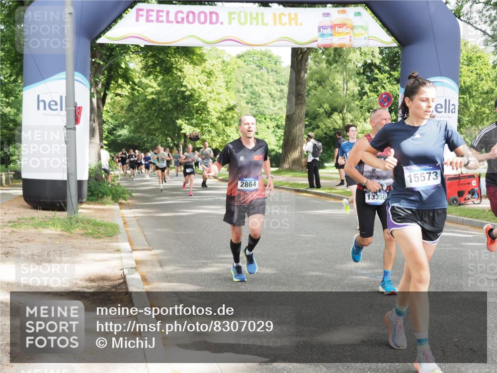 29.06.2025 - hella hamburg halbmarathon MichiJ http://msf.ph/oto/8307029 29.06.2025 10:35:35 Zwischen KM18-KM19 2864, 3852, 5362, 6168, 12870, 15350, 15478, 15479, 15573, 18297, 18922 meine-sportfotos.de