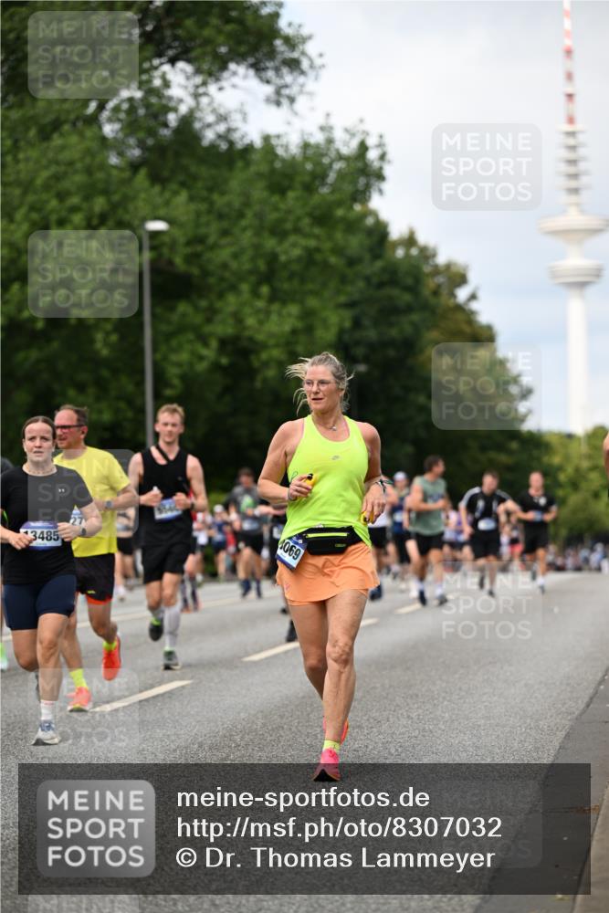 29.06.2025 - hella hamburg halbmarathon Dr. Thomas Lammeyer http://msf.ph/oto/8307032 29.06.2025 10:38:12 Kennedybrücke 1189, 1275, 1764, 1787, 2038, 2276, 2464, 2496, 2933, 3264, 3340, 3345, 3848, 4445, 4824, 4826, 5096, 5141, 5557, 5566, 5569, 5691, 5821, 5822, 5887, 6109, 6364, 6515, 6516, 6574, 6956, 7027, 7324, 7329, 7565, 7633, 7653, 7982, 8157, 8277, 8282, 8349, 8375, 8377, 8383, 8401, 9094, 9875, 10007, 10048, 10071, 10561, 10564, 11229, 11237, 11338, 11432 meine-sportfotos.de
