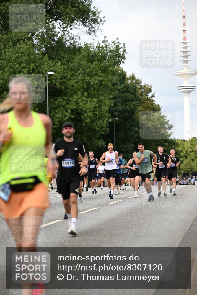 29.06.2025 - hella hamburg halbmarathon Dr. Thomas Lammeyer http://msf.ph/oto/8307120 29.06.2025 10:38:14 Kennedybrücke 1025, 1189, 1705, 1764, 1787, 2038, 2276, 2464, 2496, 2933, 3264, 3340, 3345, 3848, 4445, 4824, 4826, 5096, 5141, 5557, 5566, 5569, 5691, 5821, 5822, 5887, 6034, 6109, 6364, 6515, 6516, 6574, 6718, 7027, 7324, 7329, 7565, 7633, 7653, 7982, 8157, 8202, 8277, 8282, 8349, 8375, 8377, 8383, 8401, 9094, 9875, 10007, 10048, 10071, 10561, 10564, 11229, 11338, 11432 meine-sportfotos.de