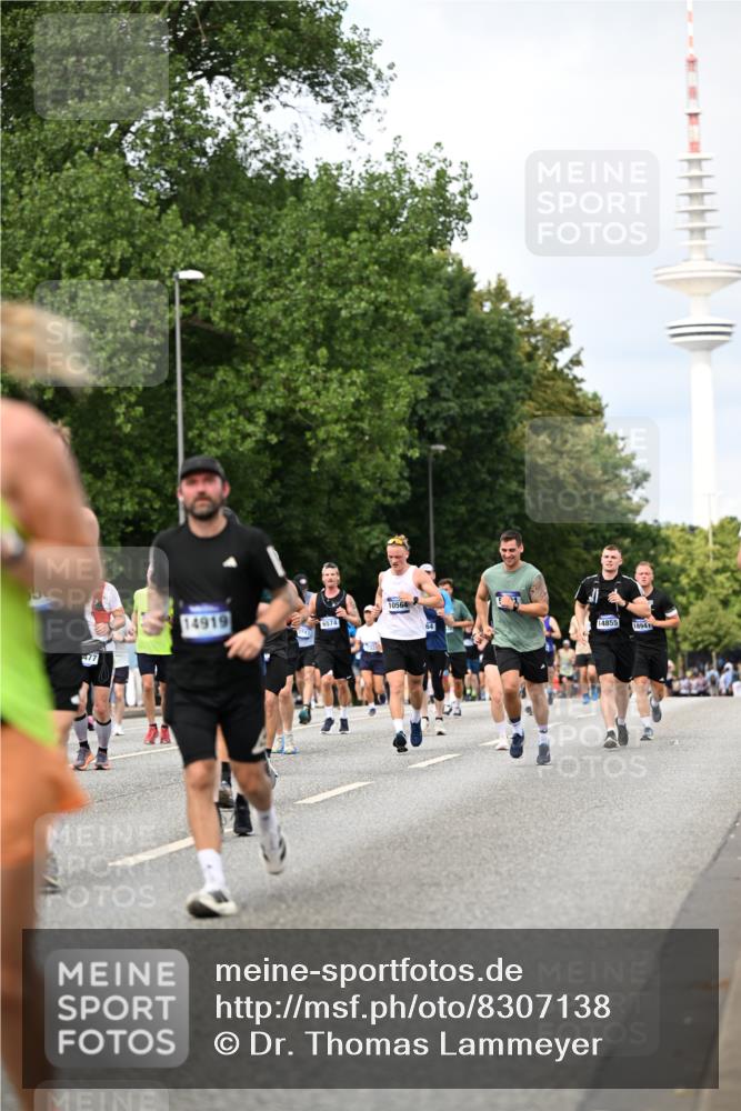 29.06.2025 - hella hamburg halbmarathon Dr. Thomas Lammeyer http://msf.ph/oto/8307138 29.06.2025 10:38:15 Kennedybrücke 1025, 1705, 1764, 1787, 2038, 2276, 2464, 2496, 2933, 3264, 3340, 3345, 3848, 4445, 4824, 4826, 5096, 5566, 5569, 5691, 5821, 5887, 6034, 6109, 6364, 6515, 6516, 6574, 6718, 7027, 7324, 7329, 7565, 7633, 7653, 7982, 8157, 8202, 8277, 8282, 8349, 8375, 8377, 8383, 8401, 9094, 9875, 10007, 10048, 10071, 10561, 10564, 11229, 11338, 11432 meine-sportfotos.de
