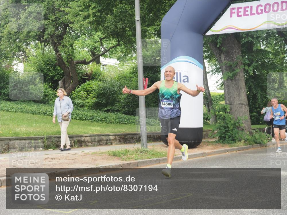 29.06.2025 - hella hamburg halbmarathon KatJ http://msf.ph/oto/8307194 29.06.2025 10:14:45 Zwischen KM18-KM19 2892 meine-sportfotos.de