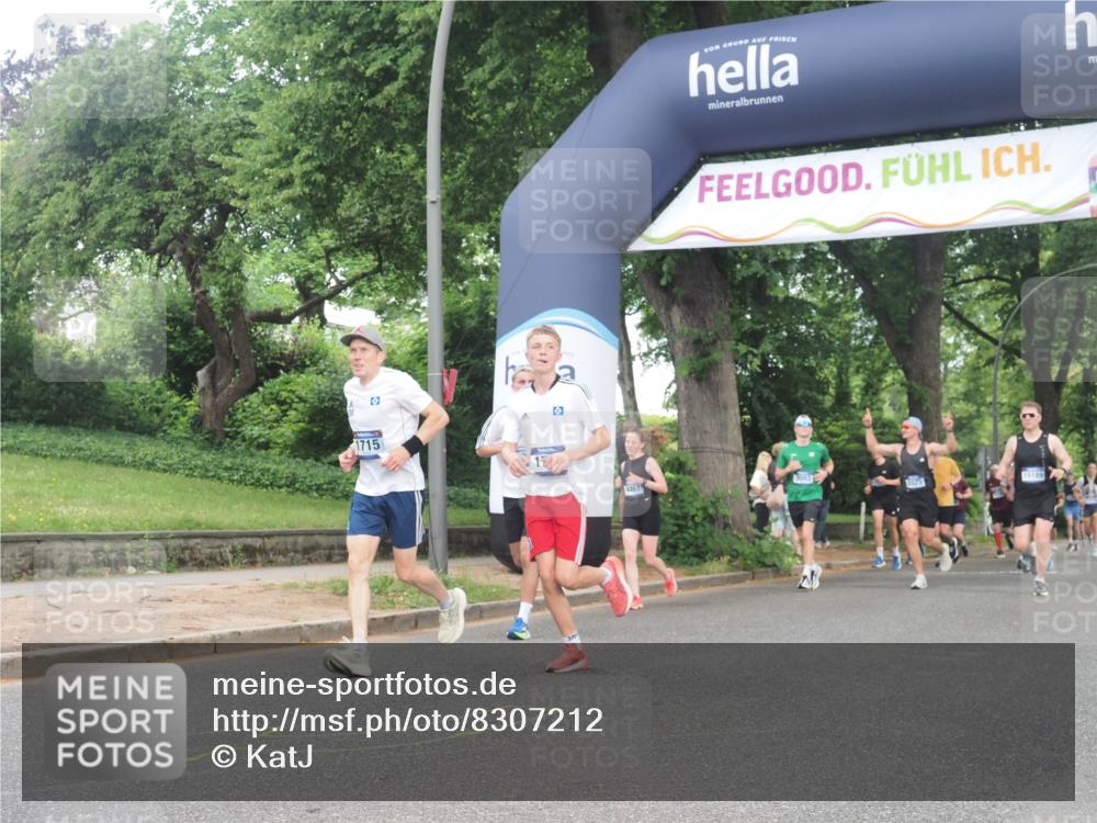 29.06.2025 - hella hamburg halbmarathon KatJ http://msf.ph/oto/8307212 29.06.2025 10:44:07 Zwischen KM18-KM19 1715, 1719, 2883, 3093, 4467 meine-sportfotos.de