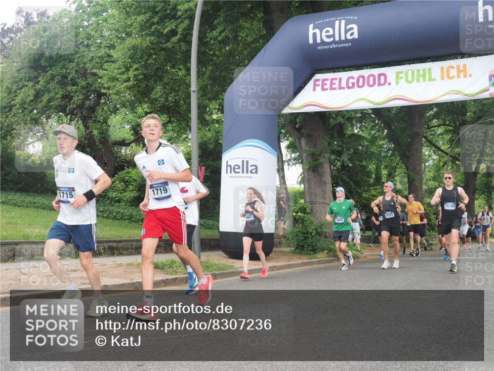 29.06.2025 - hella hamburg halbmarathon KatJ http://msf.ph/oto/8307236 29.06.2025 10:44:07 Zwischen KM18-KM19 1715, 1719, 2883, 3093, 4467 meine-sportfotos.de