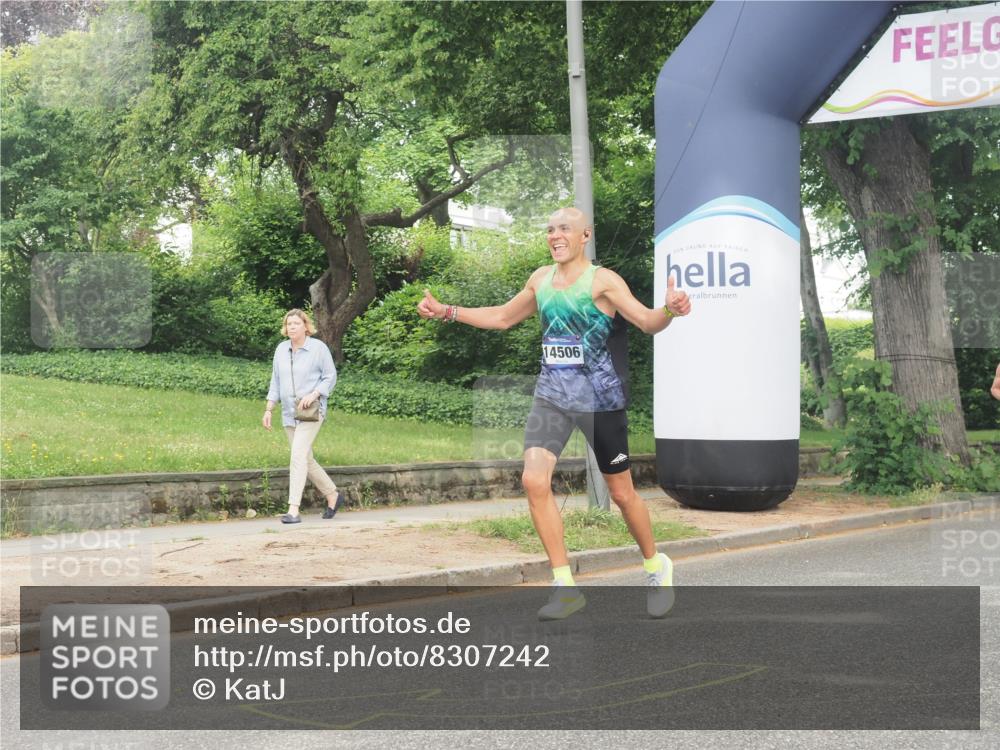 29.06.2025 - hella hamburg halbmarathon KatJ http://msf.ph/oto/8307242 29.06.2025 10:14:45 Zwischen KM18-KM19 2892 meine-sportfotos.de