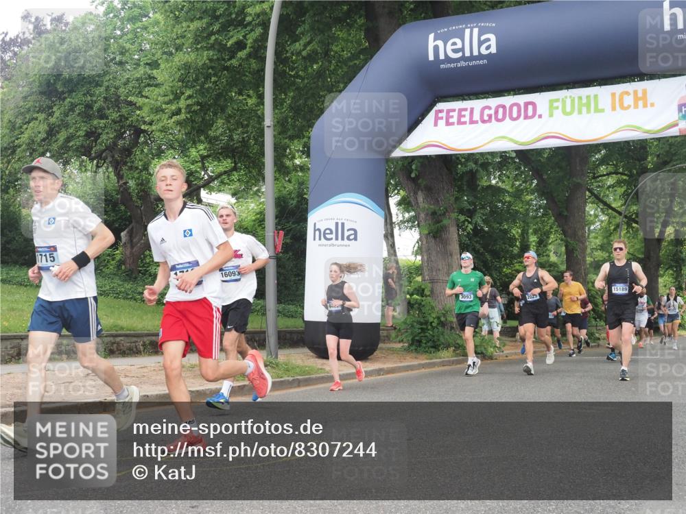 29.06.2025 - hella hamburg halbmarathon KatJ http://msf.ph/oto/8307244 29.06.2025 10:44:07 Zwischen KM18-KM19 1715, 1719, 2883, 3093, 4467 meine-sportfotos.de