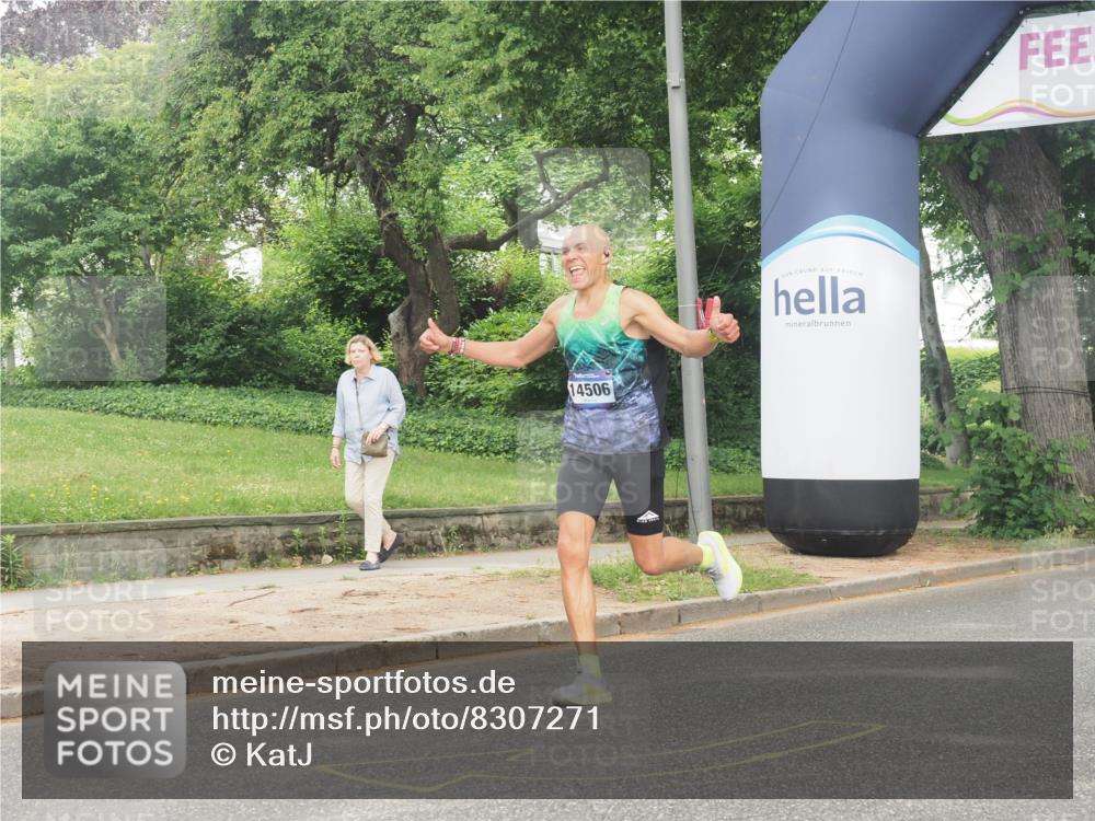 29.06.2025 - hella hamburg halbmarathon KatJ http://msf.ph/oto/8307271 29.06.2025 10:14:45 Zwischen KM18-KM19 2892 meine-sportfotos.de