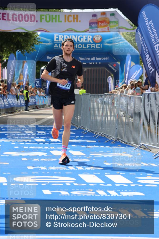 29.06.2025 - hella hamburg halbmarathon Strokosch-Dieckow http://msf.ph/oto/8307301 29.06.2025 10:14:27 Ziel 19227 meine-sportfotos.de