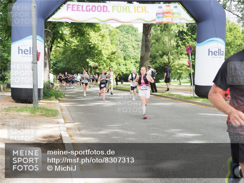29.06.2025 - hella hamburg halbmarathon MichiJ http://msf.ph/oto/8307313 29.06.2025 10:35:37 Zwischen KM18-KM19 2864, 3852, 5362, 6168, 12870, 15350, 15478, 15479, 15573, 18297, 18922 meine-sportfotos.de