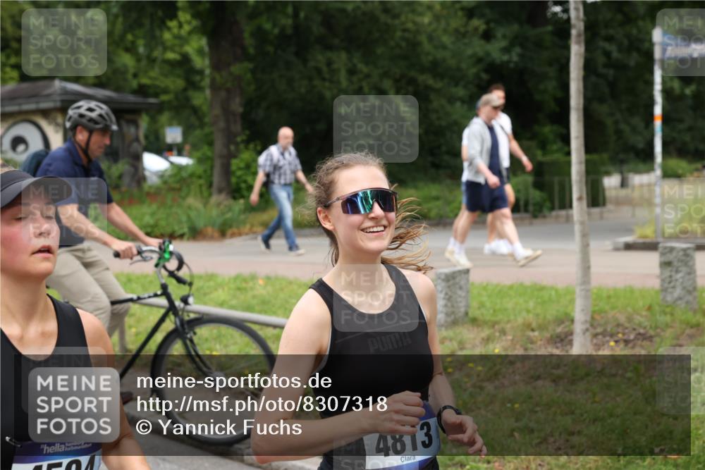 29.06.2025 - hella hamburg halbmarathon Yannick Fuchs http://msf.ph/oto/8307318 29.06.2025 10:50:23 20KM 1583, 1877, 1955, 2083, 2378, 2741, 4152, 4594, 4813, 5418, 5570, 5721, 5744, 6759, 7037, 7547, 7646, 8968, 8996, 9246, 9622, 9884, 9903, 10084, 10093, 10665, 11870, 12348, 12590, 12712, 12858, 13394, 13691, 14408, 14588, 14867, 15134, 15407, 15431, 16008, 16009, 16043, 16121, 16620, 16679, 17268, 17660, 17993, 18117, 18531, 18719, 18867, 18899, 18966, 19091 meine-sportfotos.de