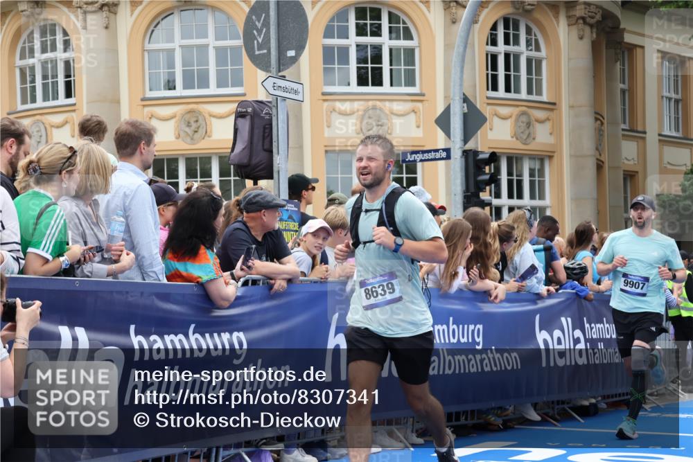 29.06.2025 - hella hamburg halbmarathon Strokosch-Dieckow http://msf.ph/oto/8307341 29.06.2025 10:56:12 Ziel 1193, 4594, 4813, 5465, 5492, 5570, 7547, 8330, 8639, 9903, 9907, 10789, 12348, 12545, 14363, 15484, 16113, 16375, 16634, 17468, 17640, 17642, 18117, 18495, 18652, 18741, 19152 meine-sportfotos.de