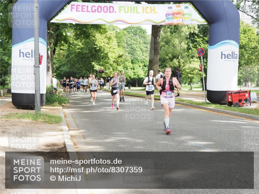 29.06.2025 - hella hamburg halbmarathon MichiJ http://msf.ph/oto/8307359 29.06.2025 10:35:37 Zwischen KM18-KM19 2864, 3852, 5362, 6168, 12870, 15350, 15478, 15479, 15573, 18297, 18922 meine-sportfotos.de