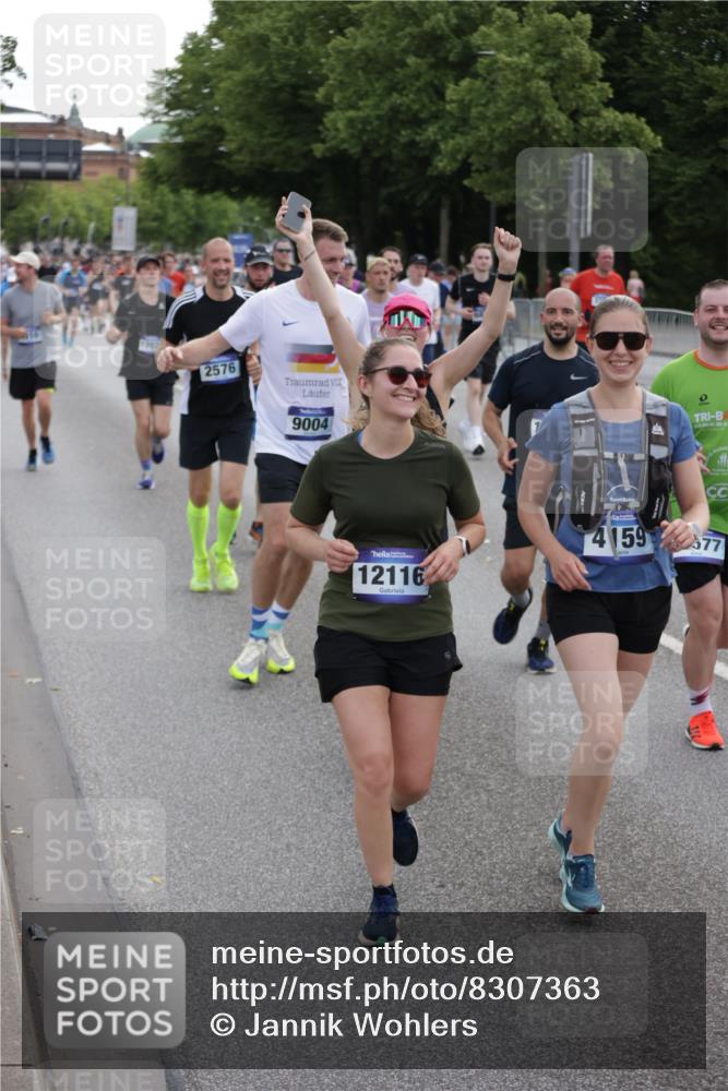 29.06.2025 - hella hamburg halbmarathon Jannik Wohlers http://msf.ph/oto/8307363 29.06.2025 10:38:12 Lombardsbrücke 56, 1721, 2151, 2576, 2660, 2693, 3216, 3323, 3726, 3777, 3841, 4028, 4139, 4155, 4159, 4259, 4260, 4316, 4883, 5085, 5089, 5155, 5617, 5684, 5735, 5913, 6695, 6696, 6875, 7117, 7148, 7371, 7561, 7692, 7849, 8583, 8635, 8747, 9004, 9424, 11635, 11697, 12072, 12075, 12116, 12577, 13000, 13200, 13823, 14096, 15644, 15755, 16174, 16181, 16214, 16346, 16708, 17091, 17250, 17333, 17478, 18471, 18709 meine-sportfotos.de