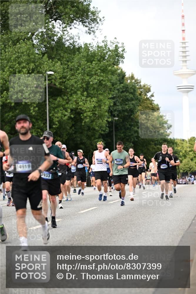 29.06.2025 - hella hamburg halbmarathon Dr. Thomas Lammeyer http://msf.ph/oto/8307399 29.06.2025 10:38:15 Kennedybrücke 1025, 1705, 1764, 1787, 2038, 2276, 2464, 2496, 2933, 3264, 3340, 3345, 3848, 4445, 4824, 4826, 5096, 5566, 5569, 5691, 5821, 5887, 6034, 6109, 6364, 6515, 6516, 6574, 6718, 7027, 7324, 7329, 7565, 7633, 7653, 7982, 8157, 8202, 8277, 8282, 8349, 8375, 8377, 8383, 8401, 9094, 9875, 10007, 10048, 10071, 10561, 10564, 11229, 11338, 11432 meine-sportfotos.de