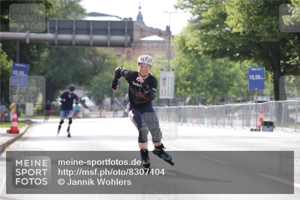 29.06.2025 - hella hamburg halbmarathon Jannik Wohlers http://msf.ph/oto/8307404 29.06.2025 08:57:49 Lombardsbrücke  meine-sportfotos.de