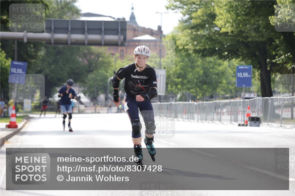 29.06.2025 - hella hamburg halbmarathon Jannik Wohlers http://msf.ph/oto/8307428 29.06.2025 08:57:49 Lombardsbrücke  meine-sportfotos.de