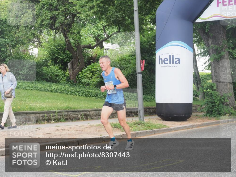 29.06.2025 - hella hamburg halbmarathon KatJ http://msf.ph/oto/8307443 29.06.2025 10:14:47 Zwischen KM18-KM19 5612 meine-sportfotos.de