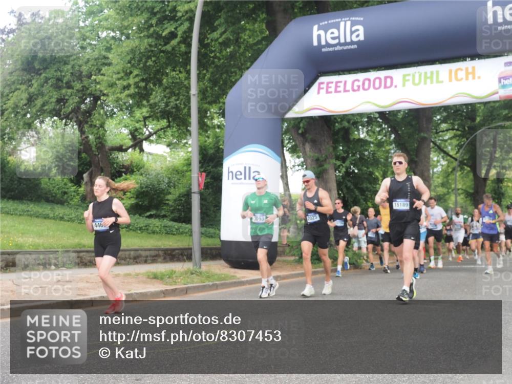 29.06.2025 - hella hamburg halbmarathon KatJ http://msf.ph/oto/8307453 29.06.2025 10:44:09 Zwischen KM18-KM19 1715, 1719, 1833, 2025, 3093, 4467 meine-sportfotos.de