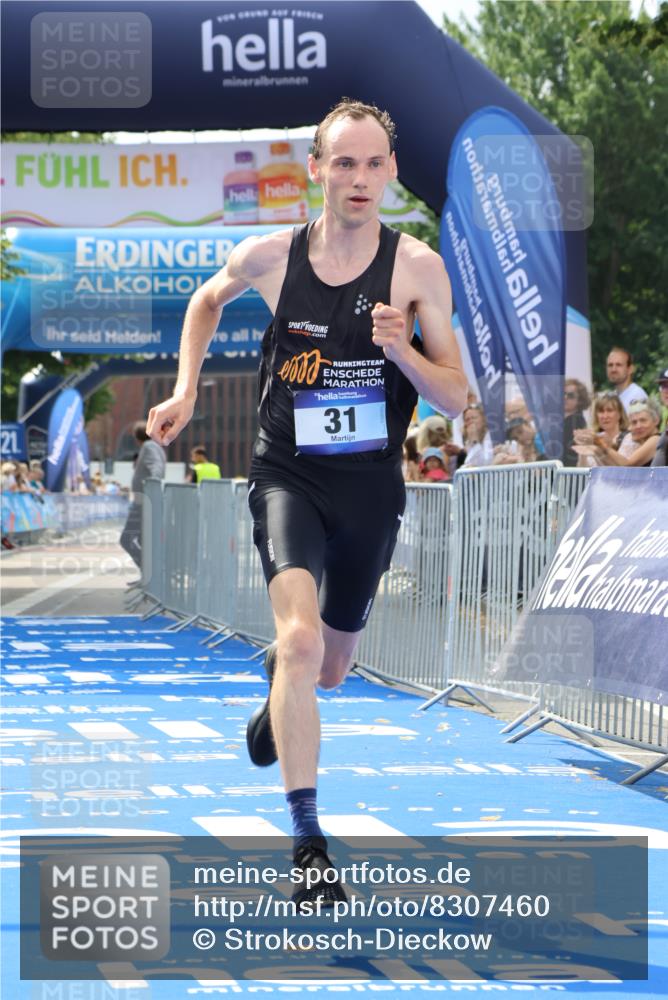 29.06.2025 - hella hamburg halbmarathon Strokosch-Dieckow http://msf.ph/oto/8307460 29.06.2025 10:14:00 Ziel 31, 42, 14689 meine-sportfotos.de