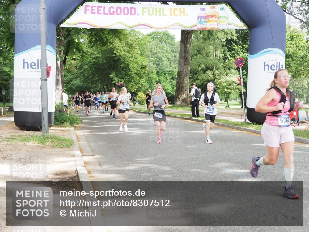 29.06.2025 - hella hamburg halbmarathon MichiJ http://msf.ph/oto/8307512 29.06.2025 10:35:38 Zwischen KM18-KM19 1696, 2864, 3747, 5362, 6168, 12870, 15350, 15478, 15479, 15573, 16175, 18297, 18922 meine-sportfotos.de